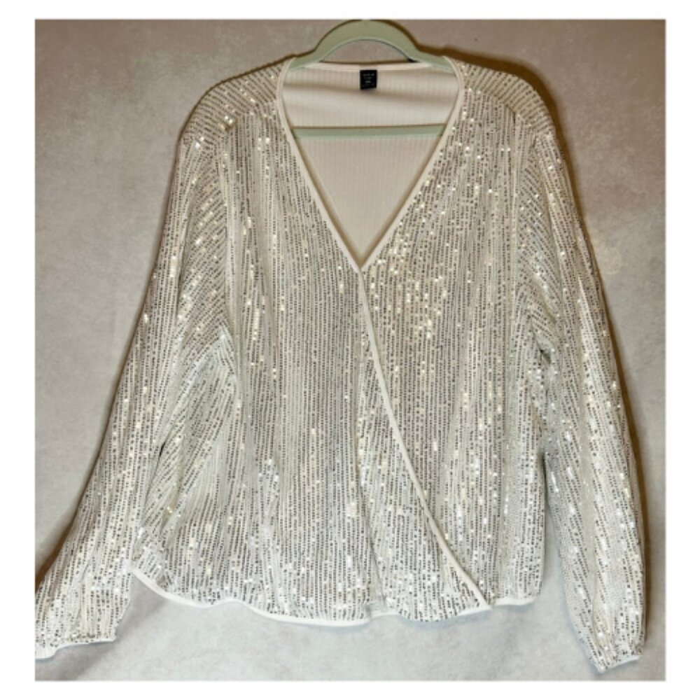 SHEIN Clasi Plus Lantern Sleeve Sequin Blouse Plus